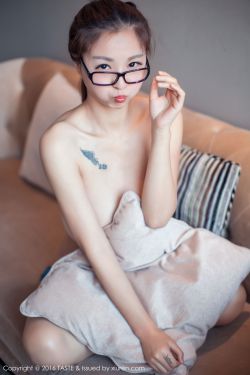 撕掉她的衣服吮的双乳游戏